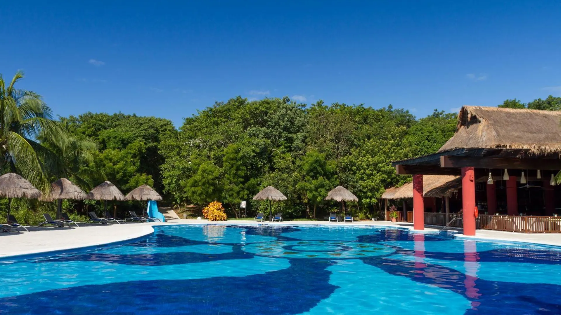 Sandos Caracol Eco Resort & Water Park (Adults Only)
